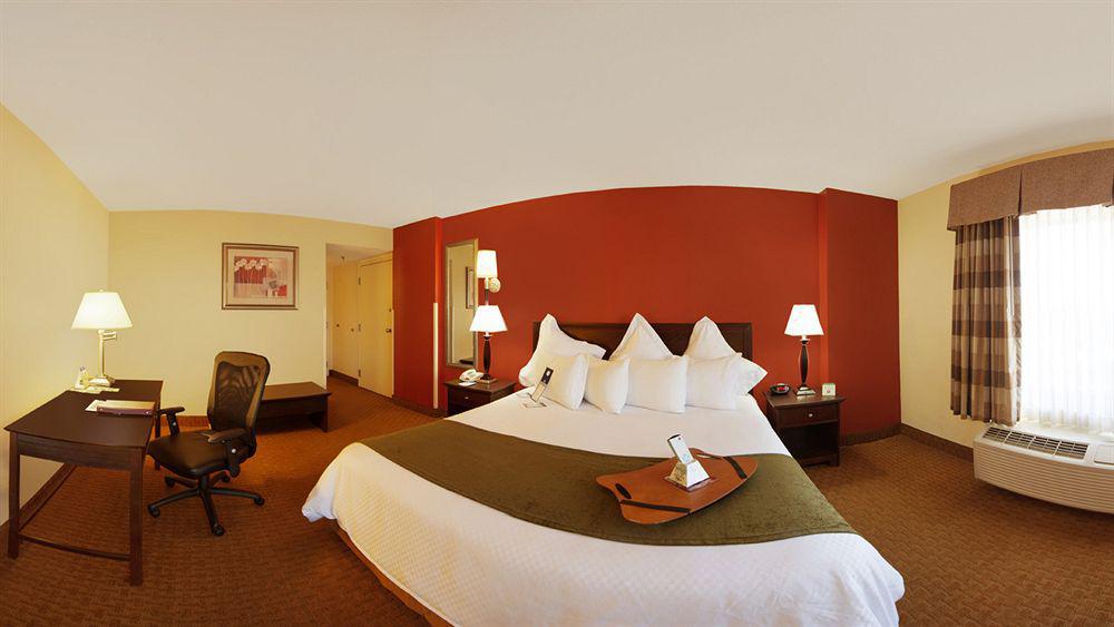Hotel Western Y Centro De Conferencias 3*